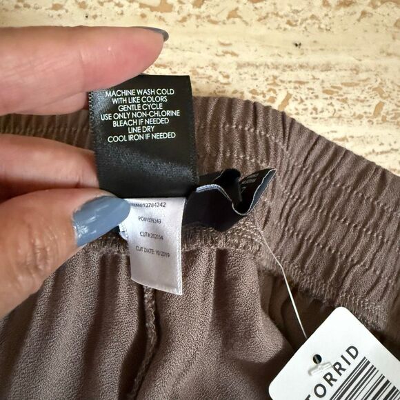 NWT Torrid women’s plus pleat front crepe wide leg pants size 2 - Picture 11 of 11